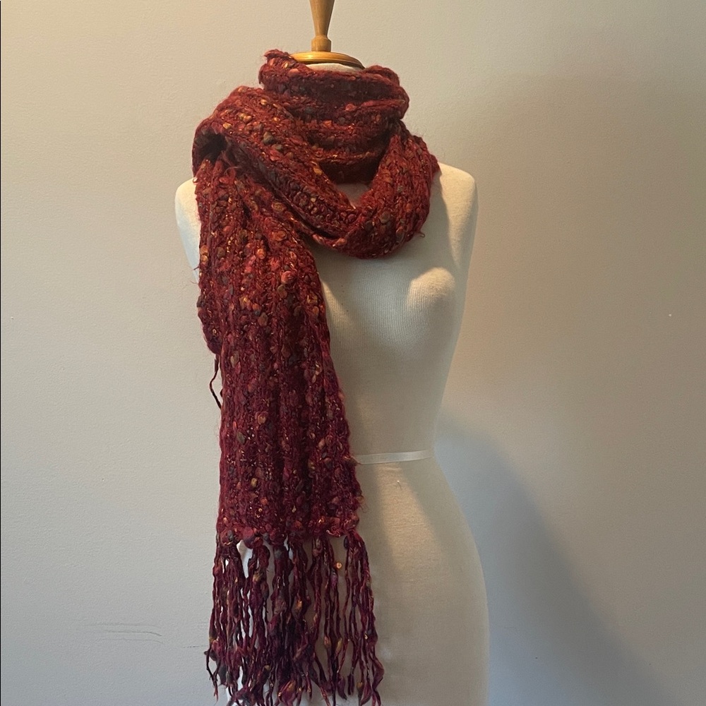 Elegant Burgundy Knit Scarf